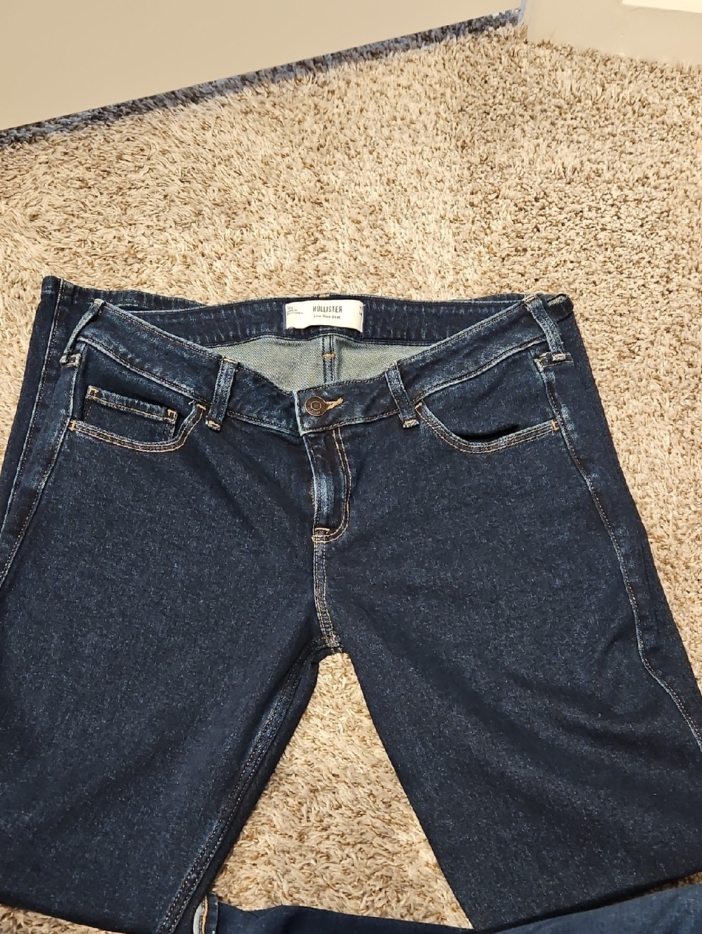 Hollister Women's Deep Indigo Low Rise Boot Cut Jeans - Picture 3 of 3